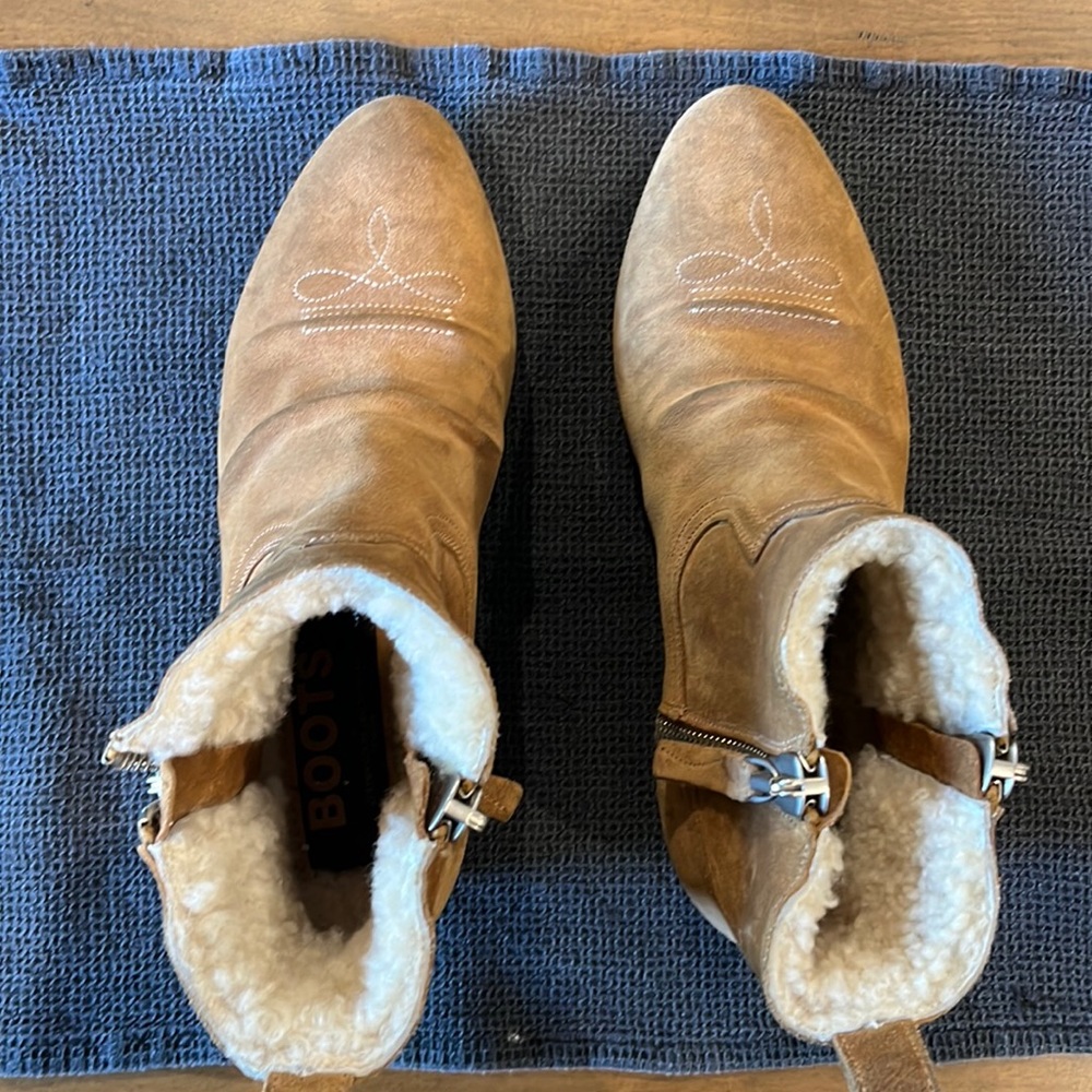 Golden Goose shearling-lined ankle boots